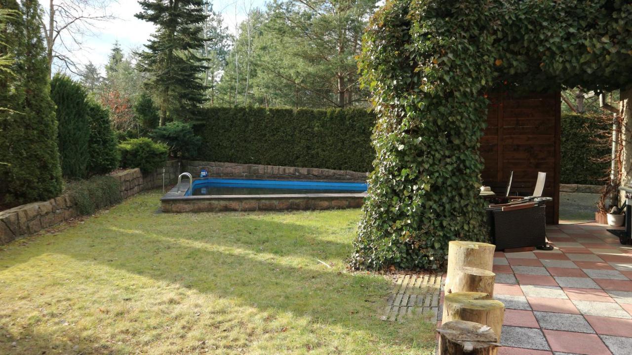Ferienhaus Mit Pool Zum Traeumen Und Entspannen Fuer Alle Sinne 바트 슈미데베르크 외부 사진